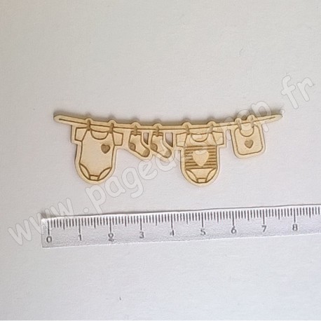 PDS SUJET BOIS FIN 1 mm VETEMENTS BEBE COLLECTION NAISSANCE