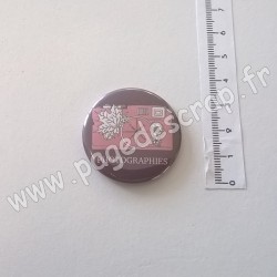 LORELAI DESIGN COLLECTION MISS AUTOMN BADGE PHOTOGRAPHIES